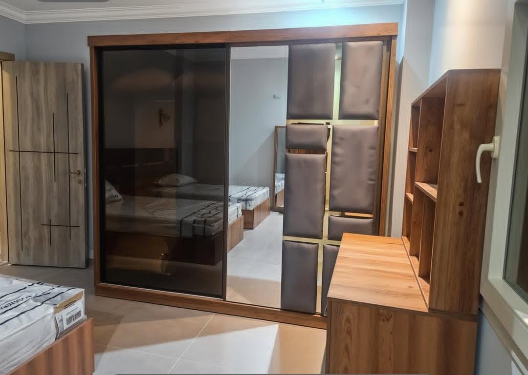 دولاب جرار بتفاصيل منجدة